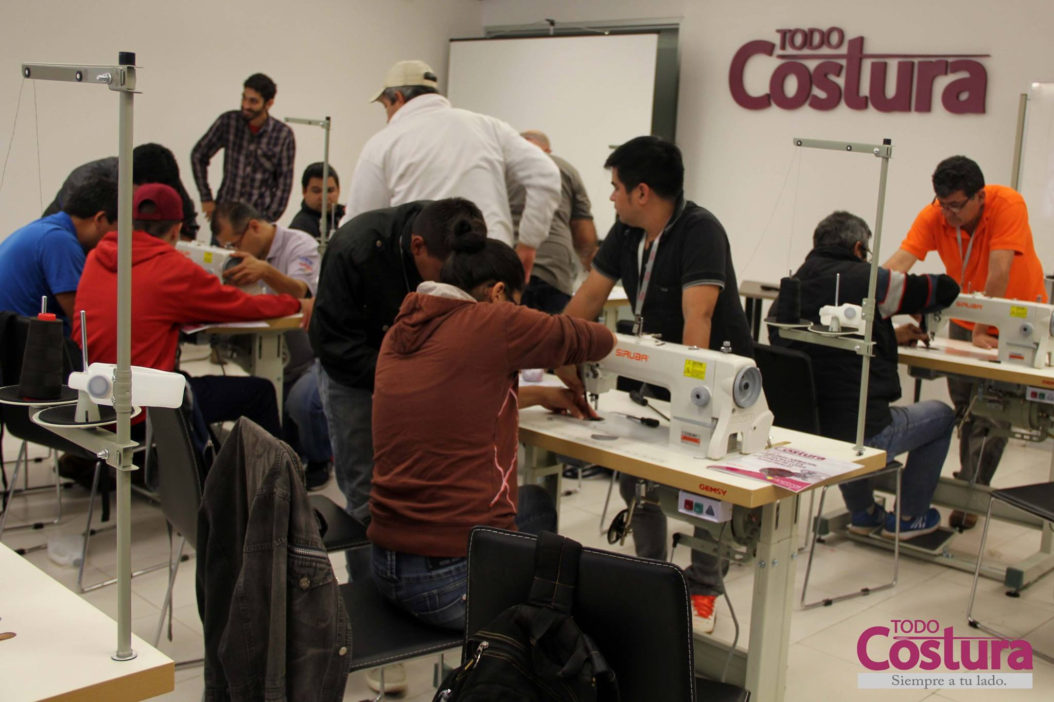 Curso de Formación para Técnicos en Máquinas de Coser Industriales.