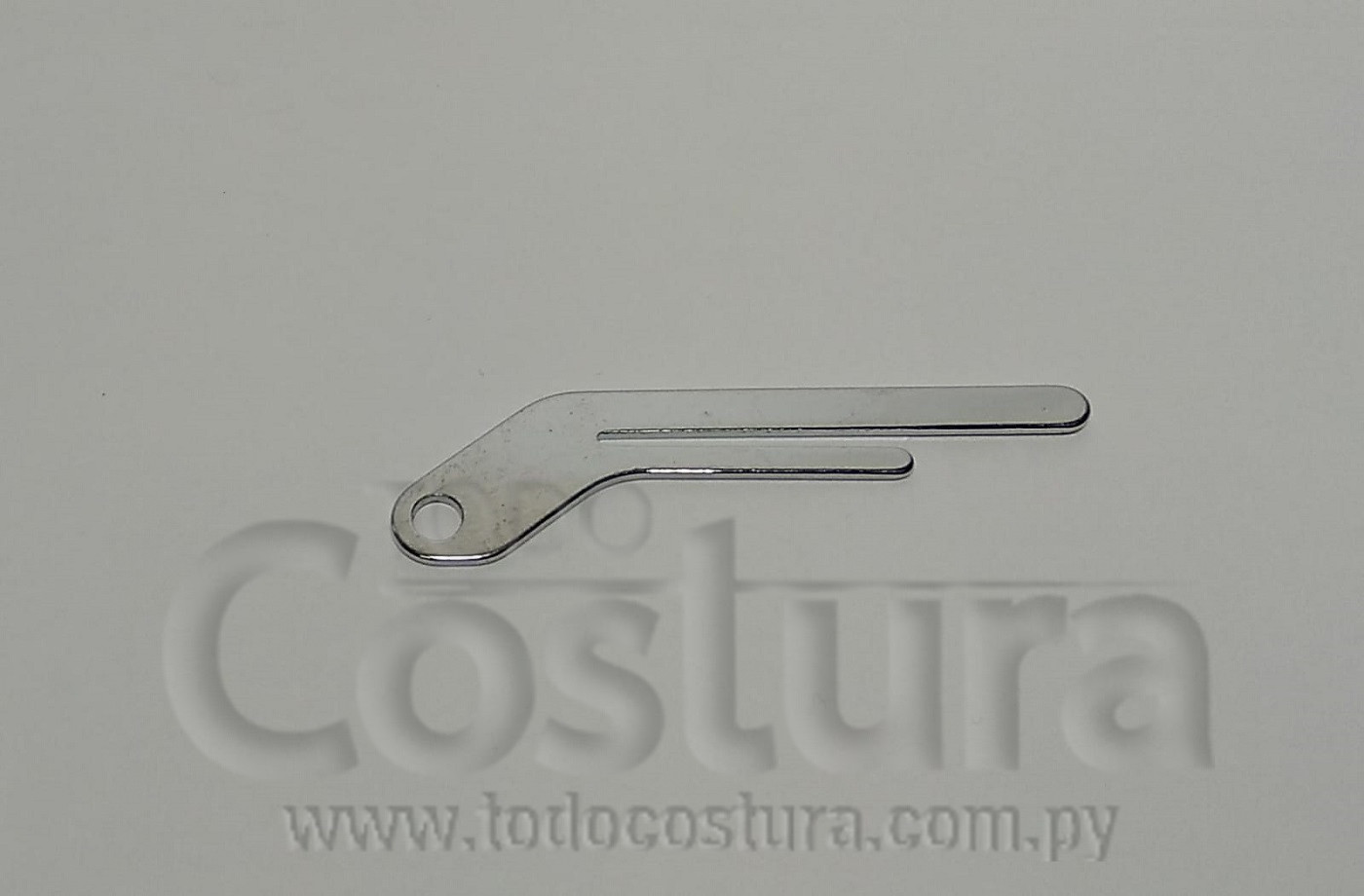 GUIADOR DE HILO (1) OVERLOCK GEM757F