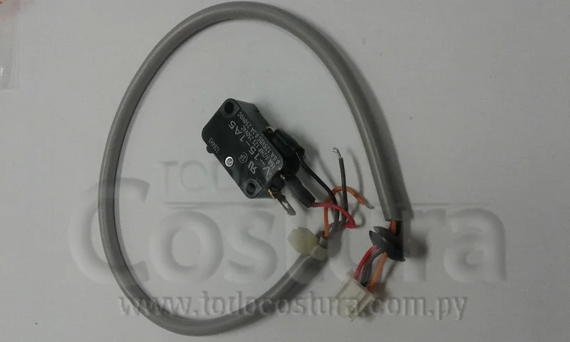 LLAVE INTERRUPTOR NEGRO DE CORTE OVERLOCK SIRUBA 700QD/CTE