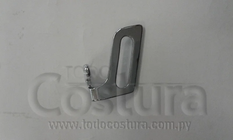 GUIA HILO DEL SOPORTE DEL GARFIO INFERIOR OVERLOCK SIRUBA 700K