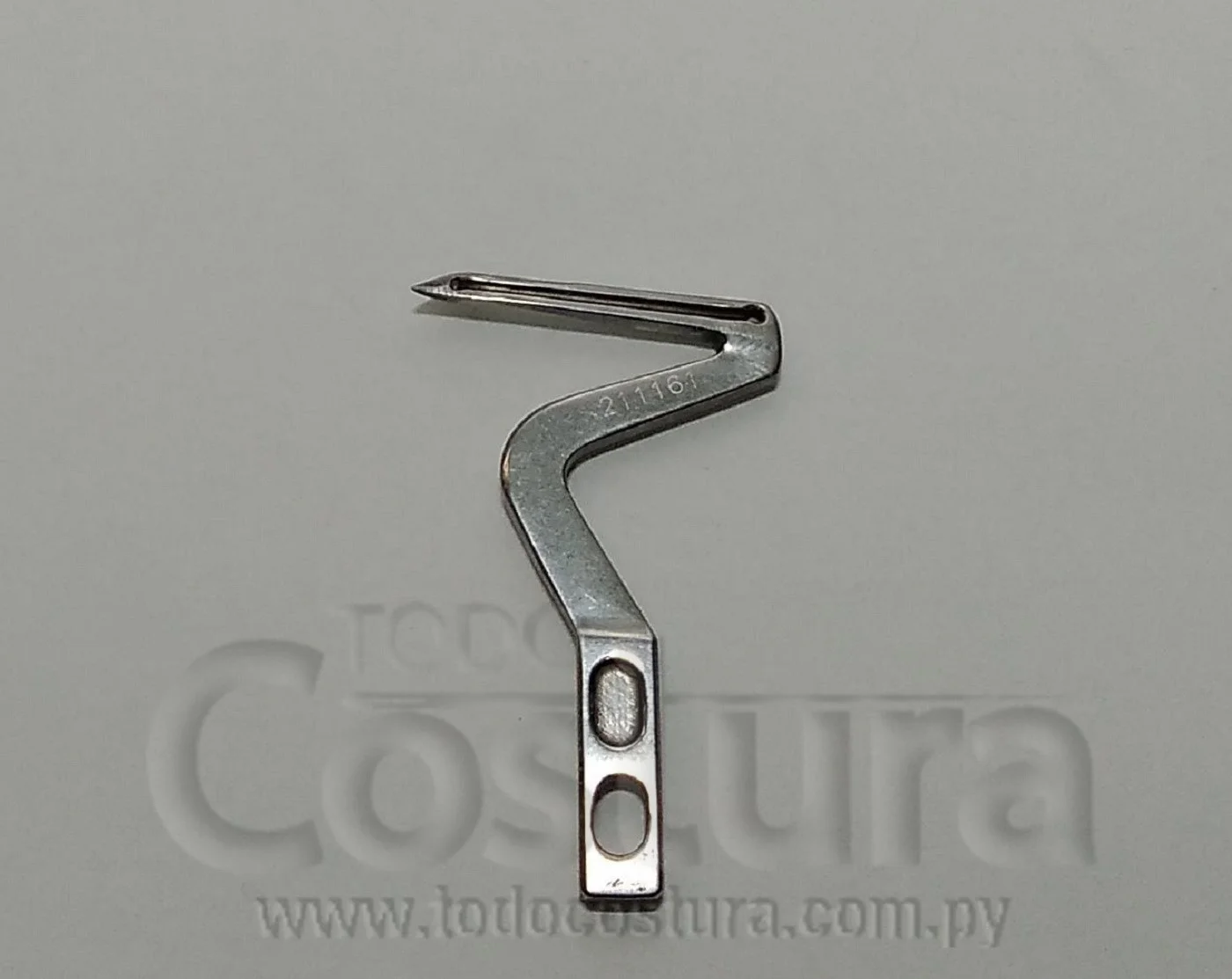 GARFIO INFERIOR OVERLOCK PEGASUS E32