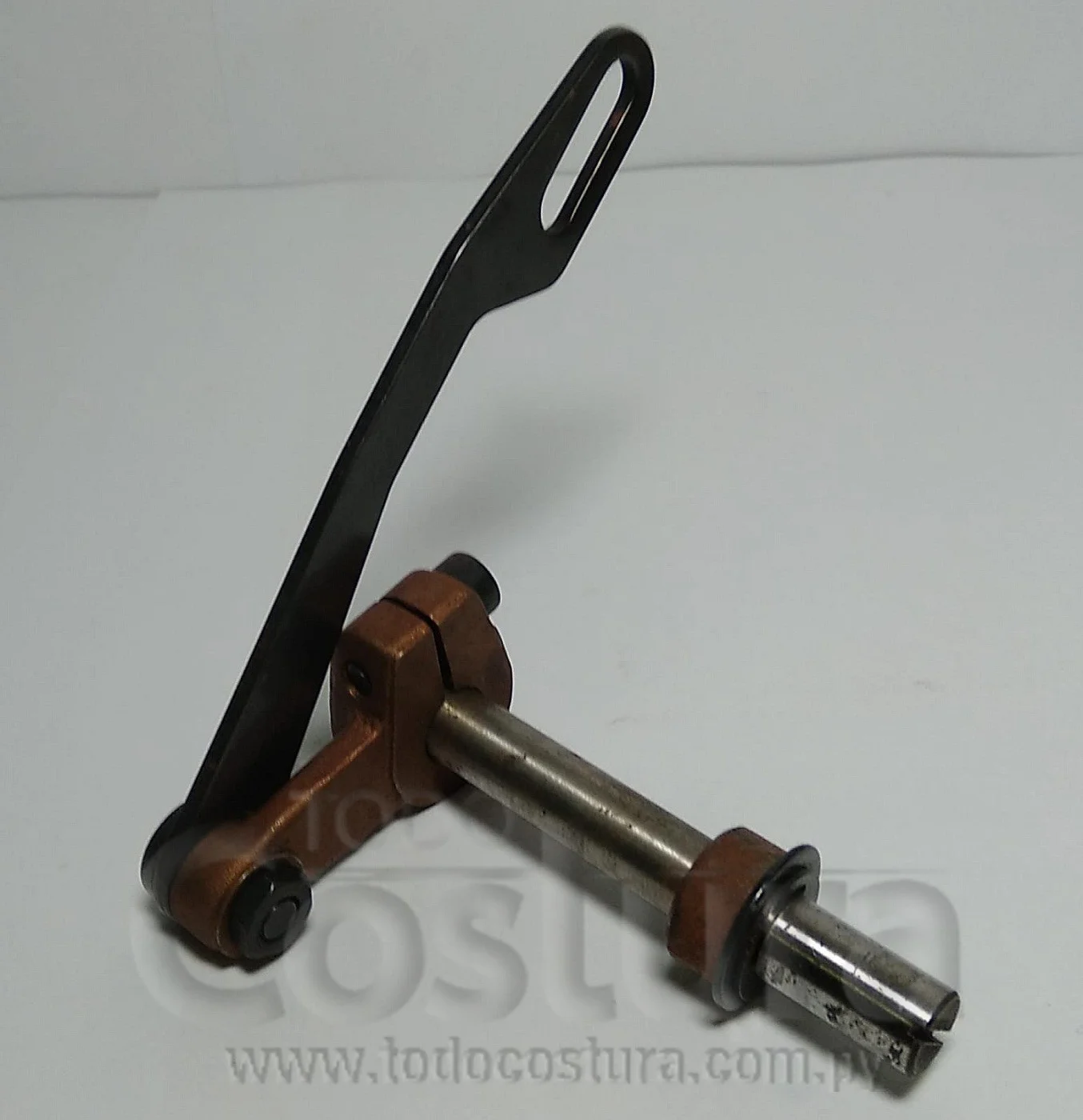 PALANCA COMPLETA INTERNA DEL LEV. DE PRENSATELA DOBLE AGUJA SIRUBA DT8200