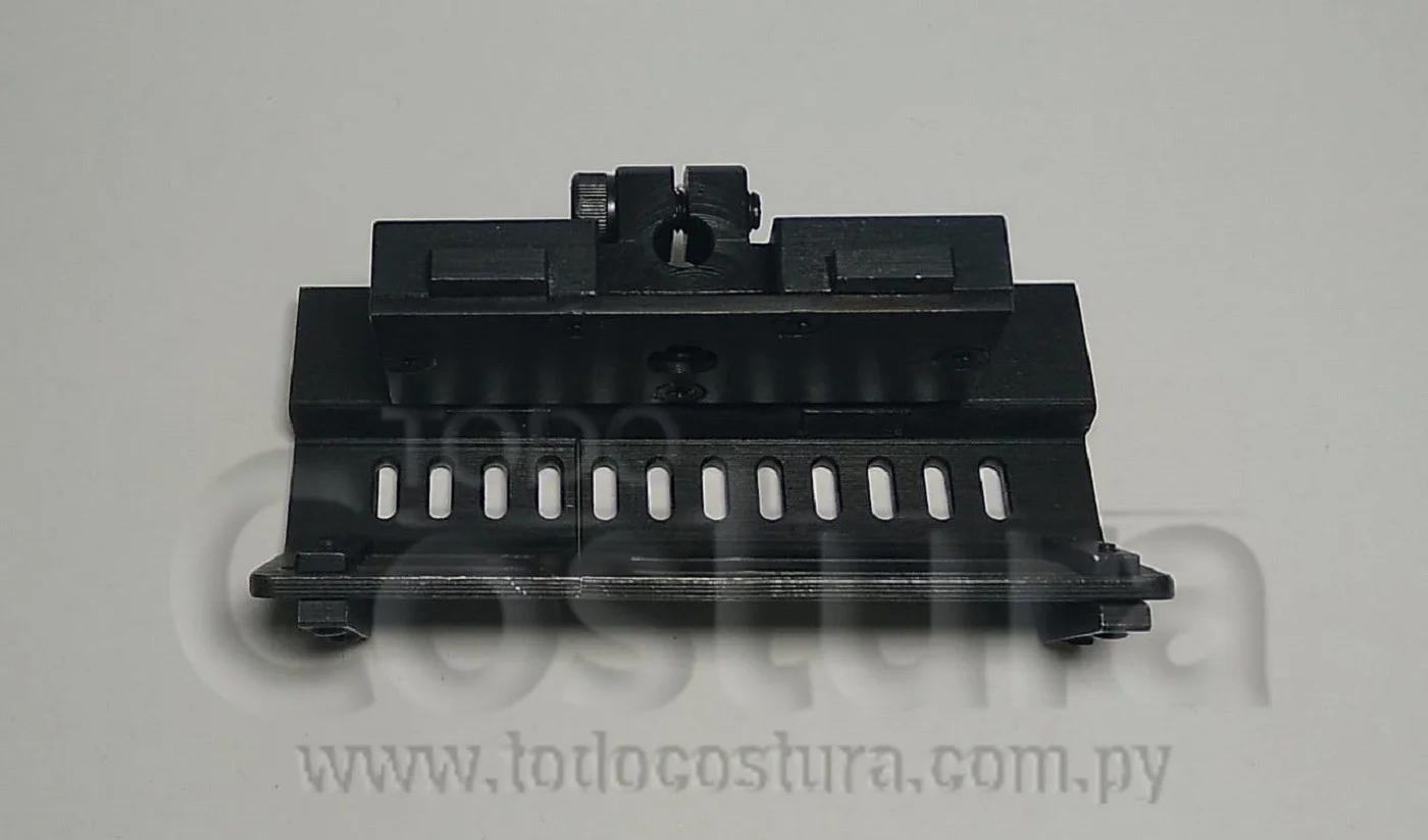 PRENSATELA CON GUIA REGULABLE (1/4) ENGOMADORA SIRUBA VC008-12064P