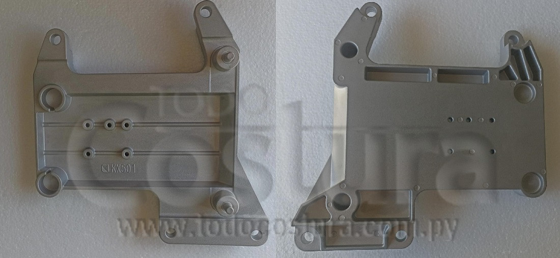 BASE DE CABEZAL OVERLOCK CILINDRICA SIRUBA 700KS