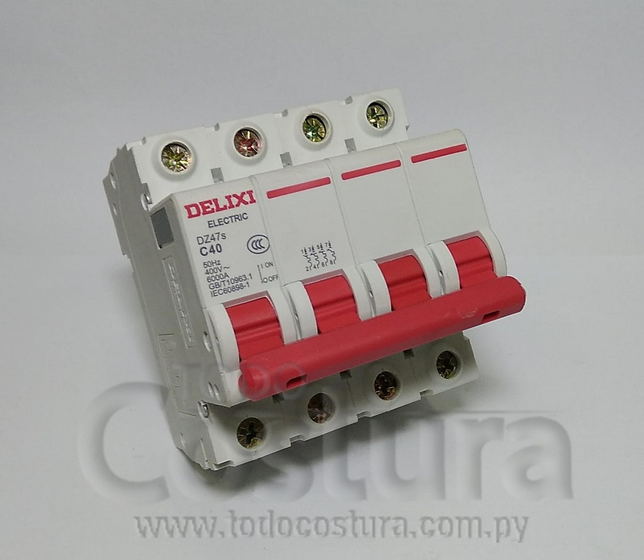 LLAVE TRIFASICO CON NEUTRO (C40 WATTS - 400V - 6000A) CALANDRA WILLPEX MTX-68