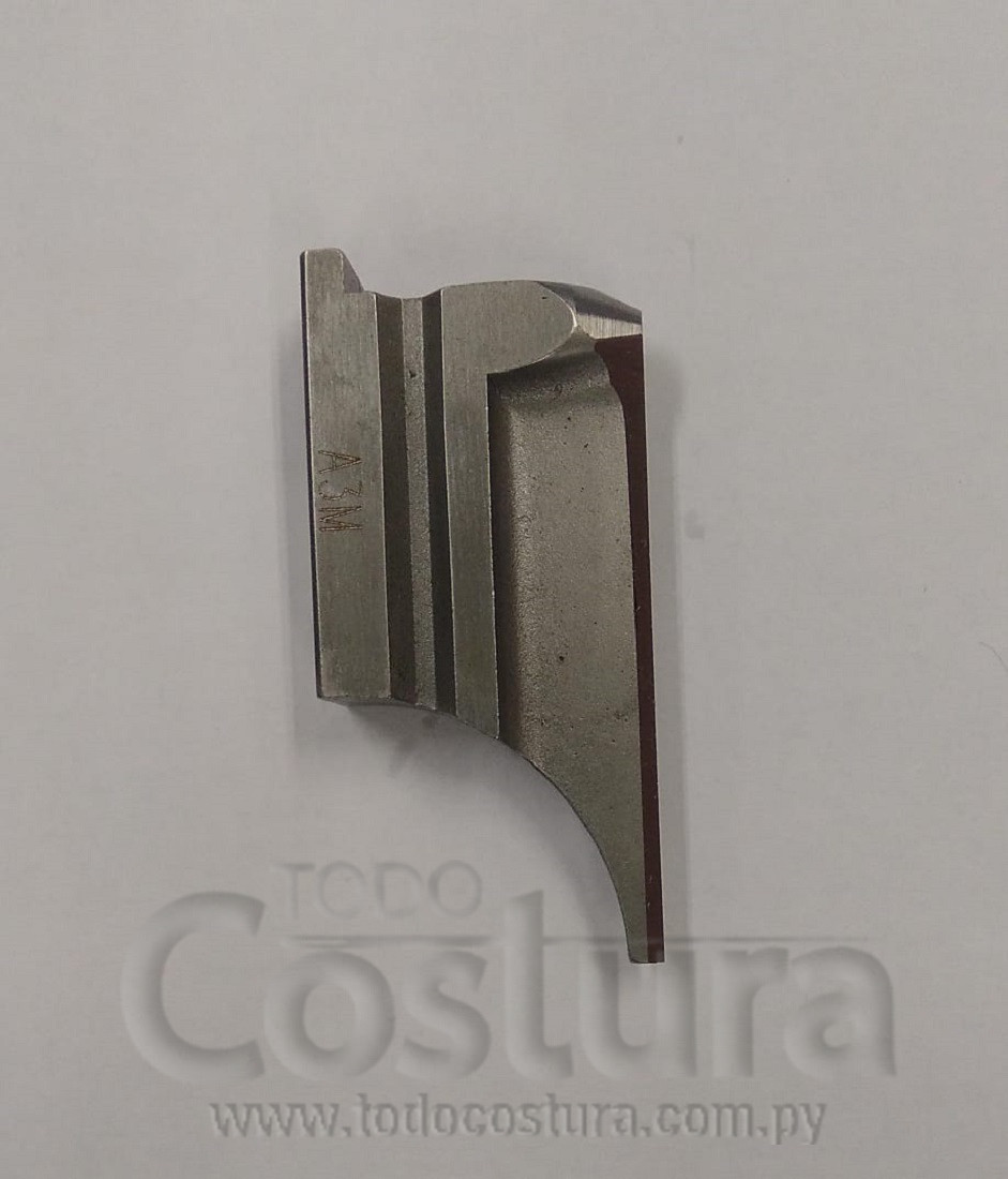 CUCHILLA DE MARTILLO (LARGO:42MM - 3,2 X 5,4MM) OJALADORA BROTHER 9820-02