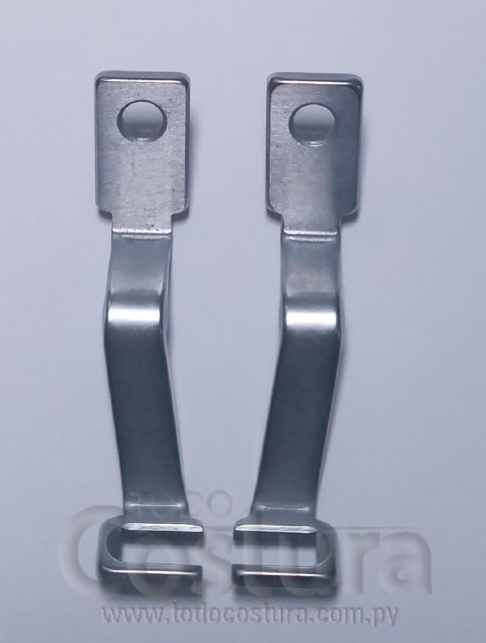 PRENSATELA (PESADO - 23MM) (IZQUIERDO Y DERECHO) ATRACADORA BROTHER KE430F-05 / SIRUBA BT-430Q-02