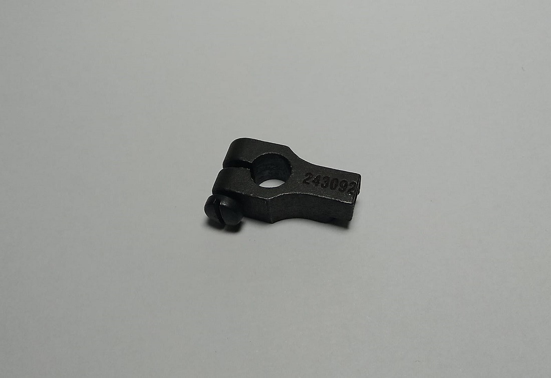 SOPORTE DE GARFIO C/ TORNILLO COSEDORA DE BOLSA WILLPEX GK26-1A