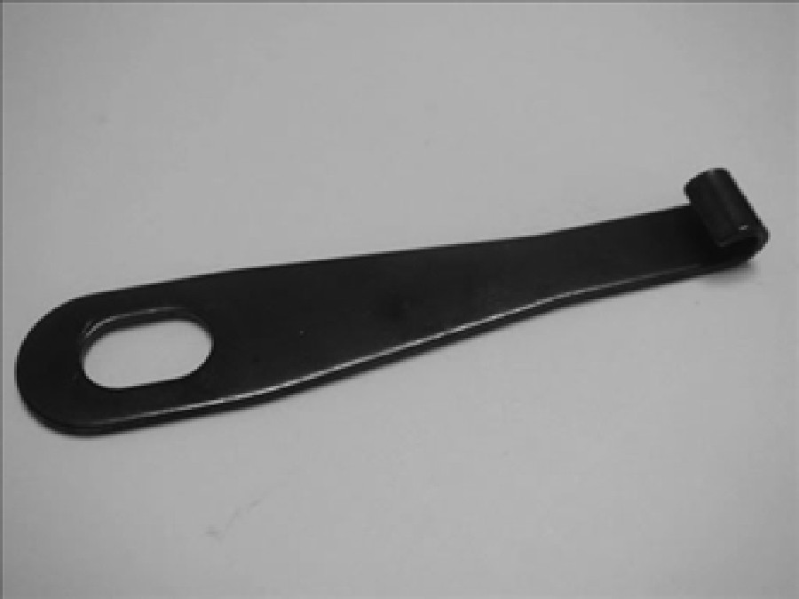 CHAPITA A TAPA DE LANZADERA ATRACADORA MECANICA JUKI LK-1850
