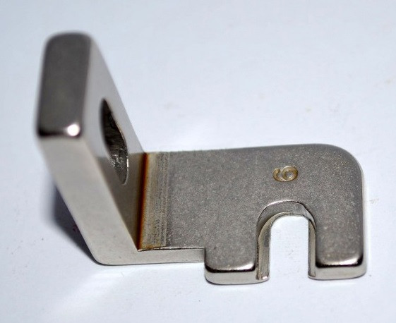 AGARRE DE BOTON SHANK (6MM) BOTONERA JUKI MB-373