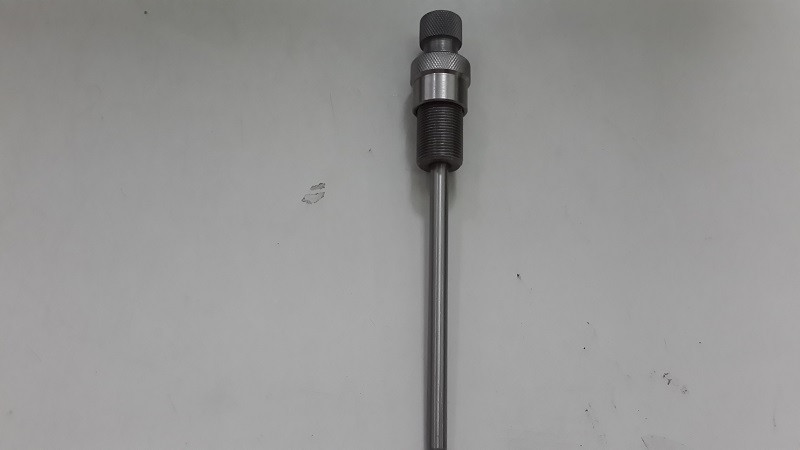 TORNILLO REGULADOR DE PRENSATELA F007K