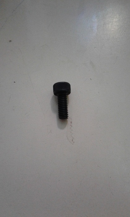 TORNILLO DEL SOPORTE DE LOOPER COLLARETA SIRUBA C007K