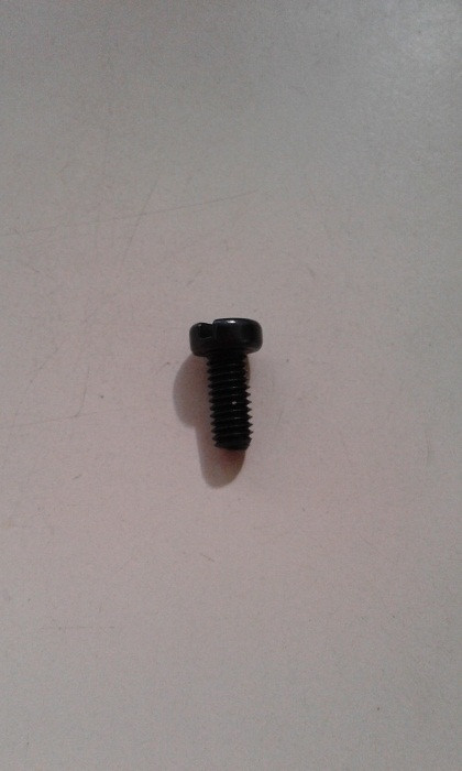 TORNILLO DE CORTA HILO SUPERIOR COLLARETA SIRUBA F007KD/UTJ