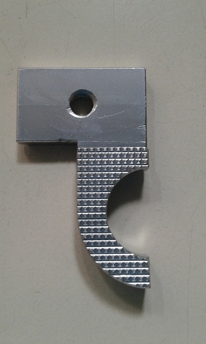 PRENSATELA (CIRCULAR - DERECHO - 5MM) ATRACADORA BROTHER KE430F