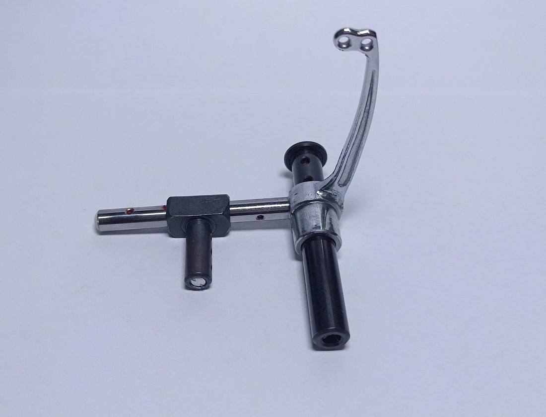 TIRA HILO COMPLETO DOBLE AGUJA SIRUBA T828-42