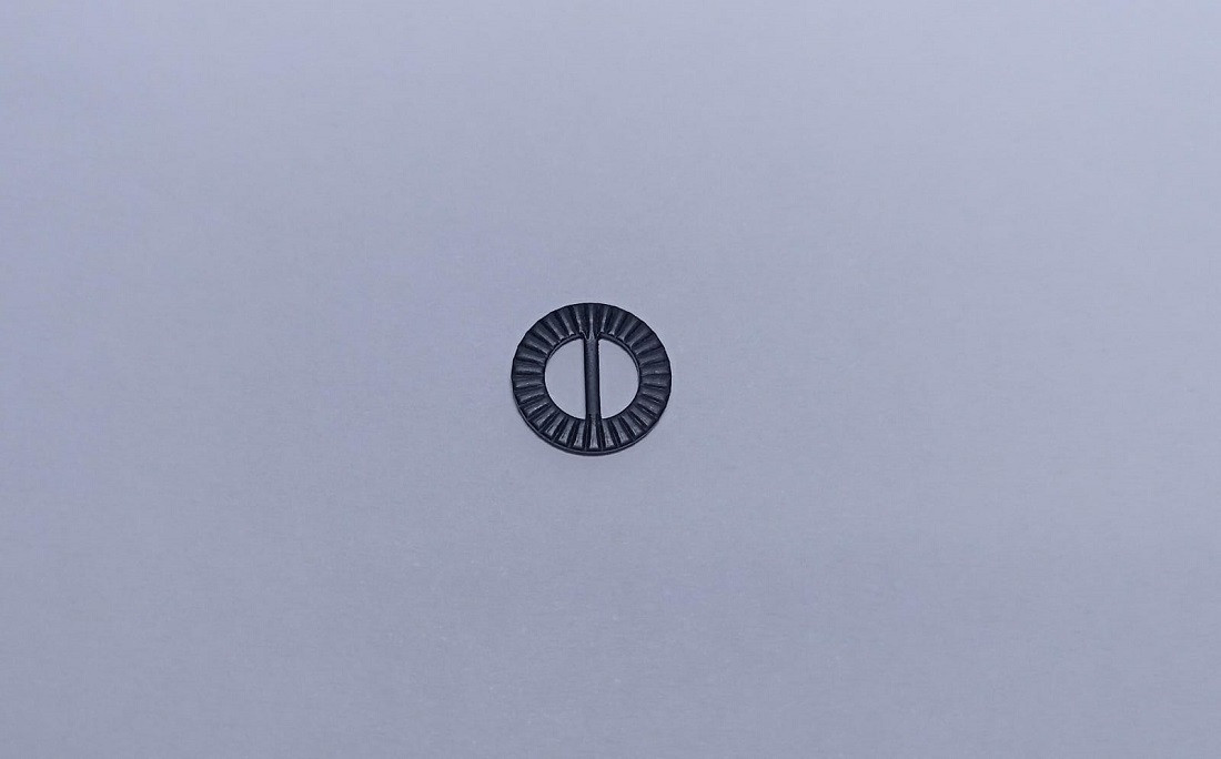 PLATILLITO DEL TENSOR DOBLE AGUJA SIRUBA T828