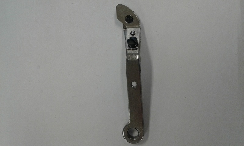 SOPORTE BRAZO (CHICO) IZQUIERDO AGARRE DE BOTON BOTONERA SIRUBA LKS-1903ANSS302
