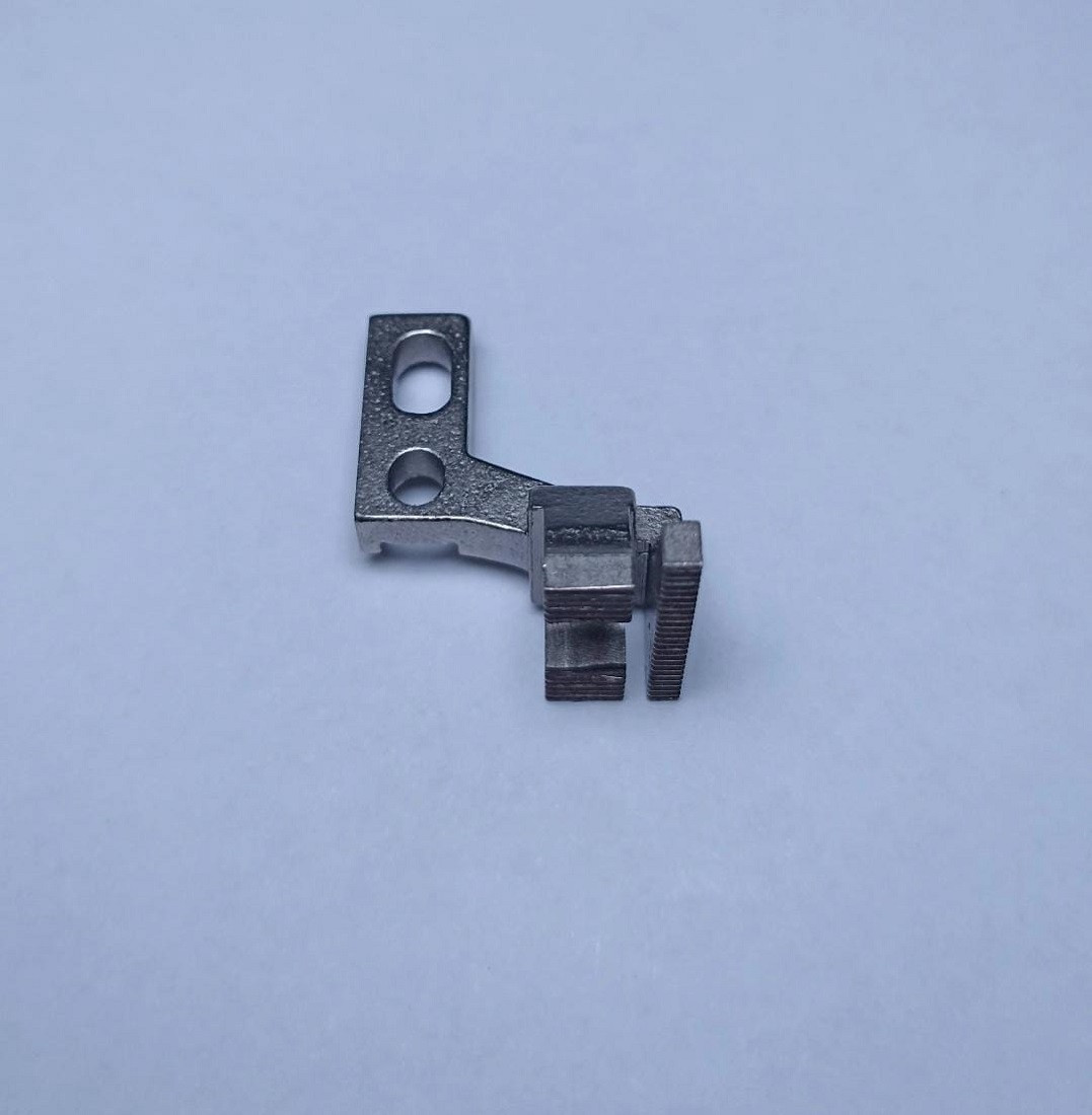 DIENTE (A) TRASERO (EXTRA LIVIANO) OVERLOCK SIRUBA 757K-516M2-35