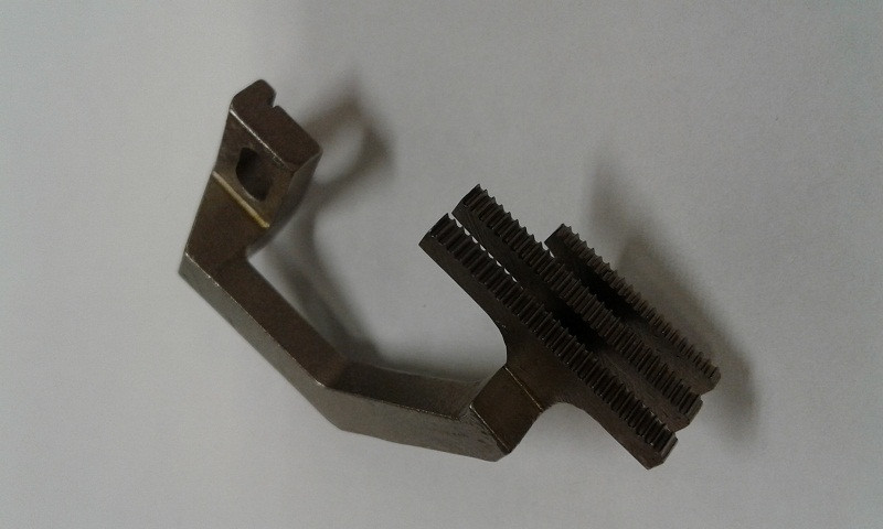 DIENTE DIFERENCIAL (EXTRA LIVIANO) OVERLOCK SIRUBA 737K-504M2-04