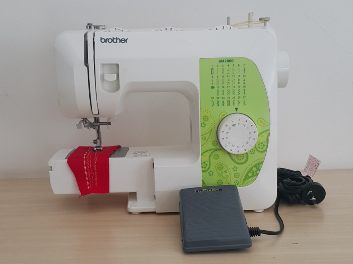 MAQ. DE COSER BROTHER BM2800 (SEMI-NUEVA)