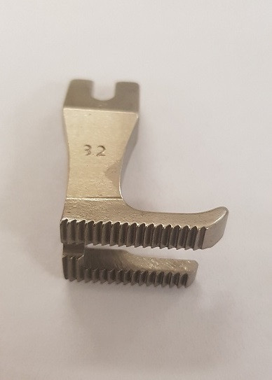 PRENSATELA (EXTERNA - VIVO 1/8 PULG.) RECTA DOBLE ARRASTRE MITSUBISHI DY-350 / JACK H2