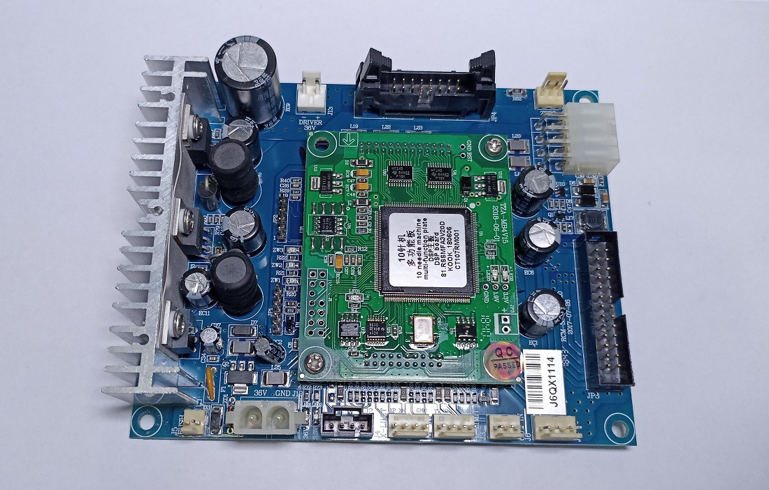 PLACA MULTIFUNCIONAL BORDADORA RICOMA EM-1010