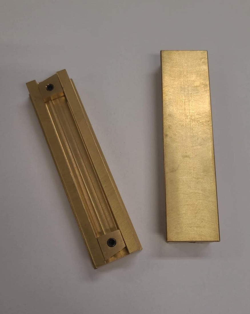 SOPORTE DE BRONCE (10CM) PARA LETRAS TRANSFER FOIL WILLPEX WT-90XTS