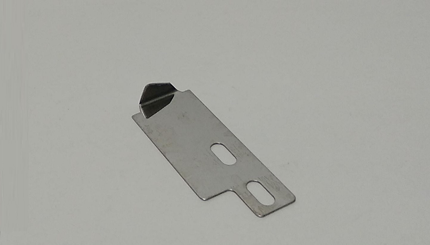 CHAPA GUIADOR RECTANGULAR DE DOBLADILLADOR COLLARETA PEGASUS W500-02