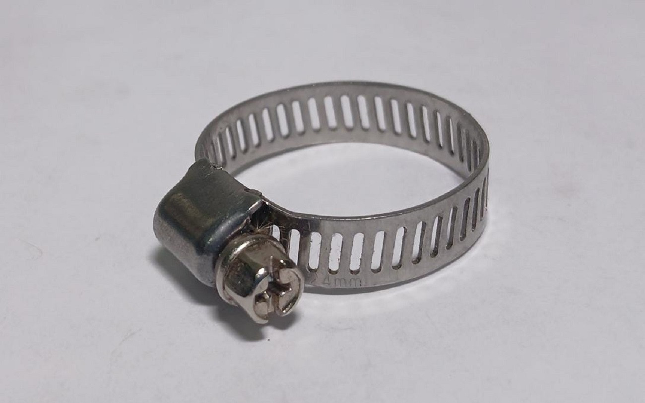 ABRAZADERA (24MM) COMUN PARA MANGUERA