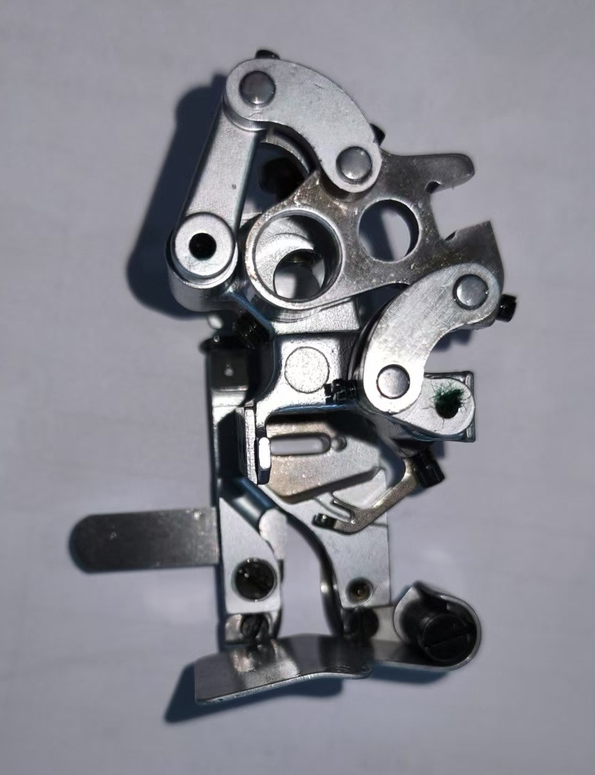 PRENSATELA (5.2MM) FLATSEAMER SIRUBA D007R-452-02